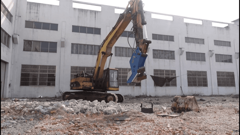 Magnetic Crusher Clamp - Crushing Things with Magnetic Force!