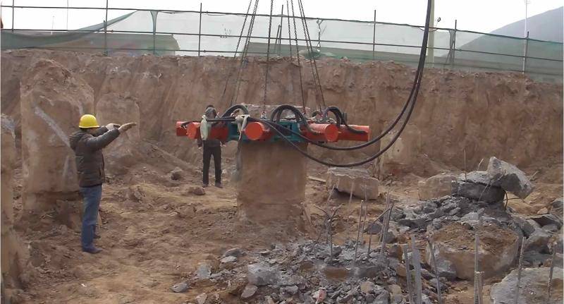 Excavator Attachment Foundation Concrete Hydraulic Pile Cropper